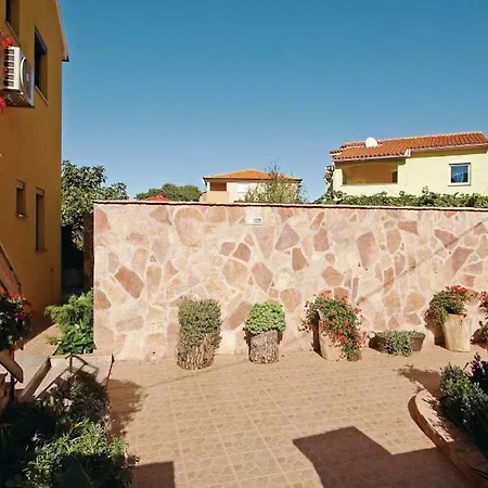Roza-800m From The Beach