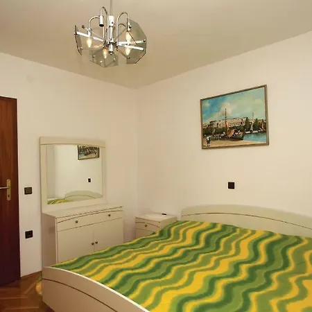 Roza-800m From The Beach *