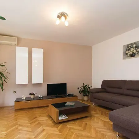 Roza-800m From The Beach Vodnjan